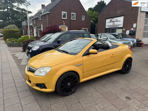 Opel Tigra TwinTop 1.4-16V Enjoy | Automaat