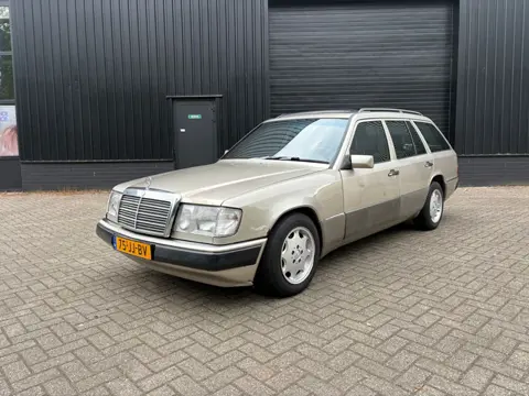 Mercedes-Benz 200-500 (W124) Combi 230 TE NW APK