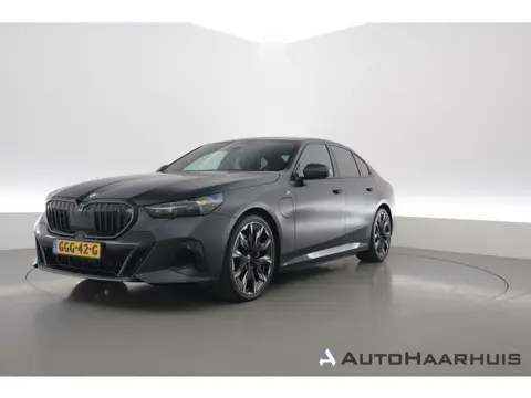 BMW 5 Serie 550e xDrive M-Sport Pro | Rijklaar! | SOH 93.7% | 6-Cilinder | Pano | Elek. Trekhaak | B