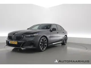 BMW 5 Serie 550e xDrive M-Sport Pro | Rijklaar! | SOH 93.7% | 6-Cilinder | Pano | Elek. Trekhaak | B
