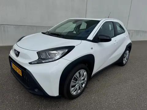 Toyota Aygo X 1.0 VVT-i MT Play