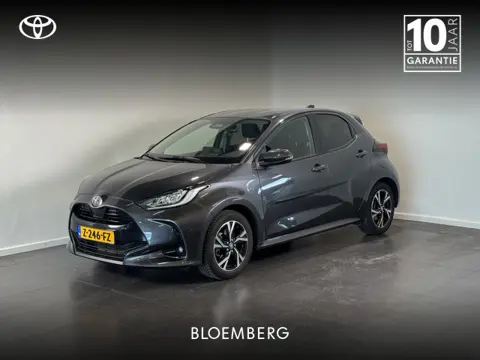 Toyota Yaris 1.5 Hybrid 115 First Edition | Carplay | All seasons | Camera achter |