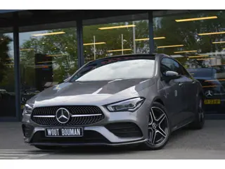 Mercedes-Benz CLA-Klasse 200 AMG-Line Multibeam Panorama Sfeer Burmester CarPlay Pdc
