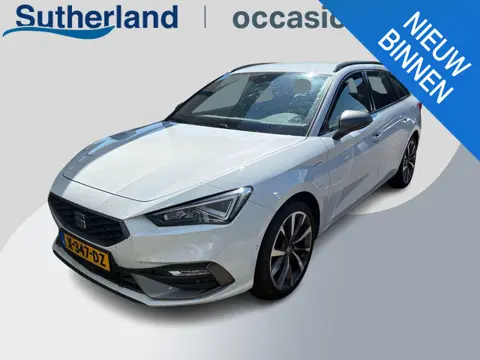 SEAT Leon Sportstourer 1.4 TSI eHybrid PHEV FR 204pk | Trekhaak | Stoel & Stuurverwarming | Adaptive