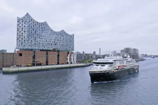 Hurtigruten Expeditie Europa`s Atlantische Highlights | Van Lissabon naar Hamburg