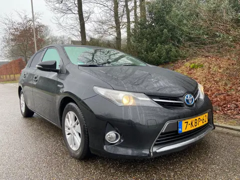 Toyota Auris 1.8 Hybrid Aspiration, BJ`2013, dealer onderhouden