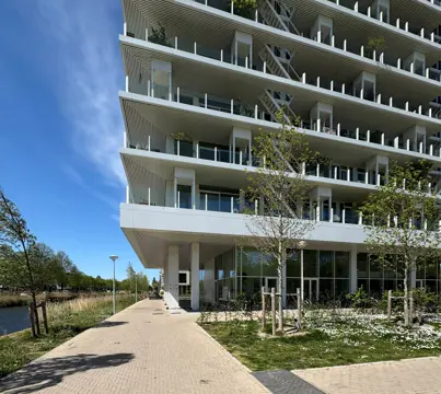 Woning aan de Haarlemmerweg te Amsterdam