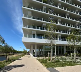 Woning aan de Haarlemmerweg te Amsterdam