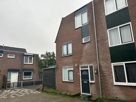 Woning aan de Walstroodonk te Spijkenisse
