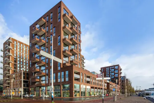 Woning aan de Maashavenweg te Rotterdam
