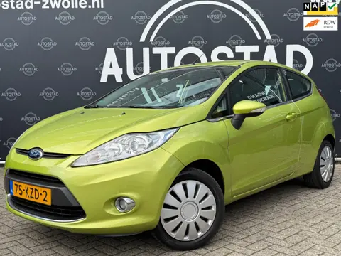 Ford Fiesta 1.25 Titanium NL-Auto / 2e Eigenaar / NAP / APK / Airco