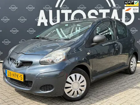 Toyota Aygo 1.0-12V Access NL-Auto / 2e Eigenaar / NAP / APK