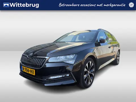 Škoda Superb Combi 1.4 TSI iV 218pk Business Edition DSG Automaat 18"LM Velgen / Stoelverwarming / C