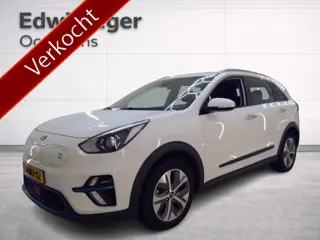Kia e-Niro DynamicLine 64 kWh | Halfleder | SOH 100% | Andriod Auto | Apple carplay | Navigatie