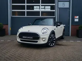 Mini Cabrio 1.5 Cooper Serious Business