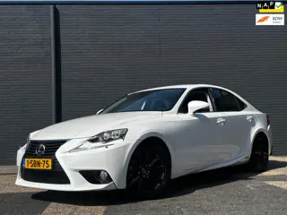 Lexus IS 300H Luxury | Camera | Stoel en Stuurverwarming
