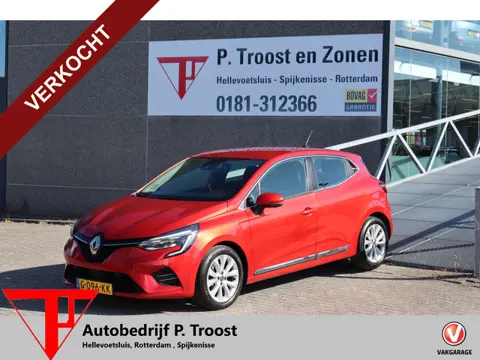 Renault Clio 1.0 TCe Intens 360 graden camera/Stoelverwarming/Lane assist/Cruise control/Apple carpl