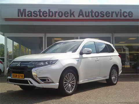 Mitsubishi Outlander 2.4 PHEV Instyle Staat in Hardenberg