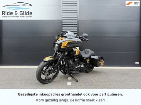 Harley Davidson Tour 103 FLHXS Street Glide Special 2016 103ci custom paint nieuwstaat