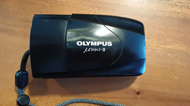Olympus mju ii ( defect, voor onderdelen)