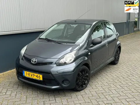 Toyota Aygo 1.0 VVT-i Now carplay airco nieuwe apk NAP