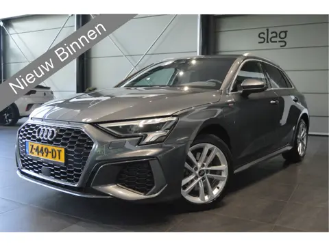 Audi A3 Sportback 40 TFSI e S-LINE navi clima camera led pdc cruise 17 inch !!