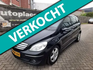 Mercedes-Benz B-klasse 200 ECC ZWART METALLIC