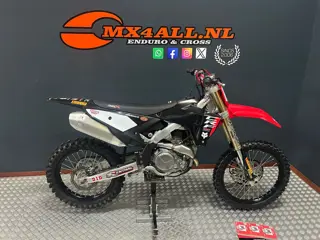 Honda CRF 450 RR 2024 / 2026 Look ! no CRF 250 (bj 2024)
