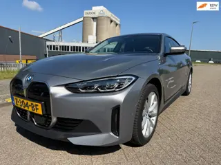 BMW I4 EDrive35 High Executive_AKTIE PRIJS_NETTE AUTO_PAS BEURT GEHAD!