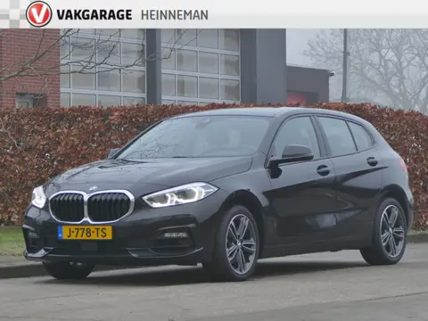 BMW 1-serie 118i Executive AUTOMAAT | navigatie | Apple Carplay/Android auto