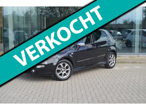 Fiat Punto Evo 0.9 TwinAir Lounge | Cruise | Stoelverwarming | Climate controle