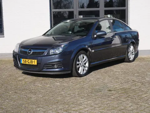 Opel Vectra GTS 1.8-16V Executive 95.000km !!! Airco Xenon Pdc Half Leder