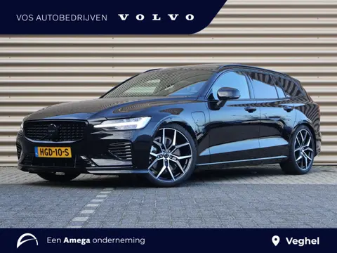 Volvo V60 T6 Plug-in hybrid AWD Ultra Dark | 20" Polestar sportvelgen | Heico uitlaat | Heico verlaa