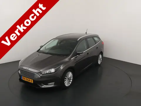 Ford FOCUS Wagon 125PK Ecoboost Titanium | Trekhaak | All season banden | Voorruitverwarming | Camer