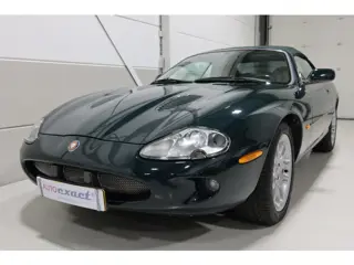 Jaguar XKR 4.0 V8 Convertible I Perfect service history I British racing green I org NL