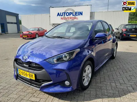 Toyota Yaris 1.5 Hybrid 115 Active Nette in Nederland nieuw geleverde dealeronderhouden yaris!