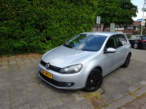 Volkswagen Golf 1.4 TSI Trendline MET APK