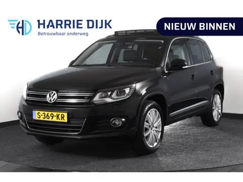 Volkswagen Tiguan 1.4 TSI 160 PK Sport&Style 4Motion | S/K-Panodak | Uitklapbare Trekhaak | Cruise |