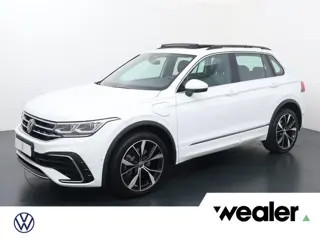 Volkswagen Tiguan 1.4 TSI eHybrid R-Line Business+ | 245 PK | SoH 91% | Trekhaak | Panoramadak | 360