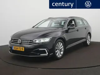 Volkswagen Passat Variant 1.4 TSI PHEV GTE Business Automaat - LED - Navigatie - Stoelverwarming - A