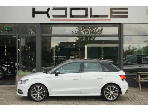 Audi A1 Sportback 1.0 TFSI S-Line