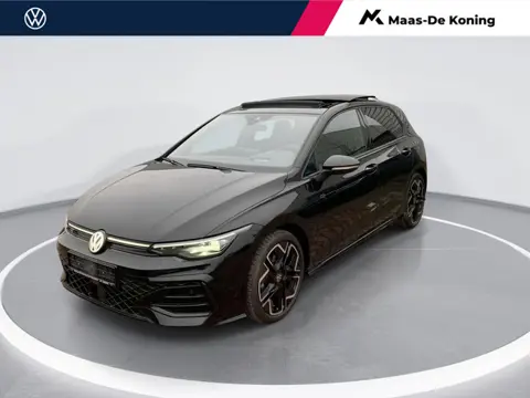 Volkswagen Golf 1.5 eTSI 150pk DSG R-Line Edition · Panoramadak · IQ Led  · Camera + Parkeersensoren