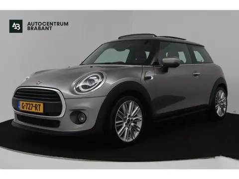 Mini Mini 1.5 One Pepper (PANORAMADAK, SFEERVERLICHTING, AUTOMAAT, NAVIGATIE, CRUISE CONTROL, LEER)