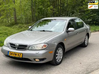 Nissan Maxima QX 3.0 V6 Elegance Automaat leder navi NWE APK 2000