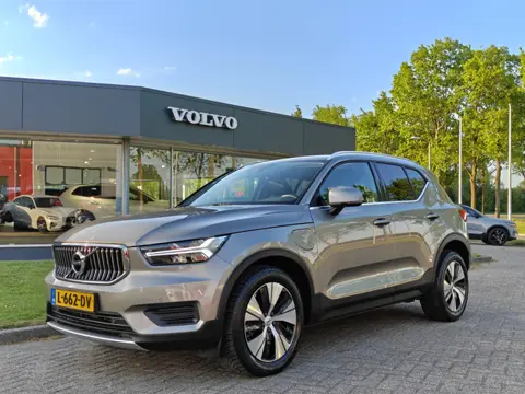 Volvo XC40 T4 211PK Recharge Inscription Expression | Trekhaak | Blis | Camera Achter | Stoel & Stuu