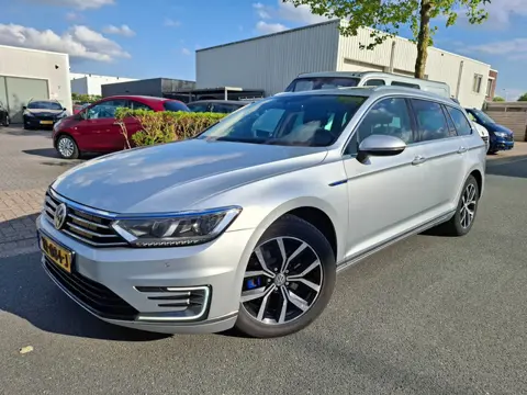 Volkswagen Passat Variant 1.4 TSI GTE Highline CLIMA/ADAPTIVE CRUISE/PANO/NAVI!