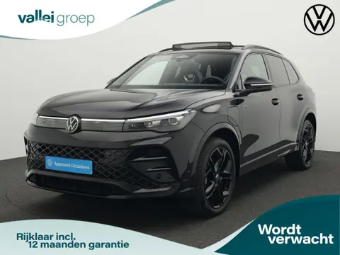 Volkswagen Tiguan 1.5 eHybrid 204 pk DSG R-Line Edition | Panoramadak | Stoel-/stuurverwarming | Sta