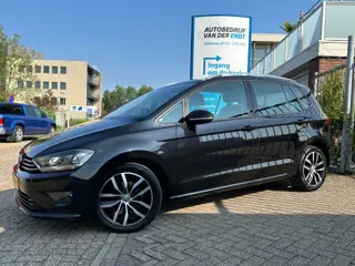 VOLKSWAGEN GOLF SPORTSVAN 1.4 TSI Highline  Trekhaak  Carplay  Xenon  ergoActive  Stoel- en stuurwielverwarming