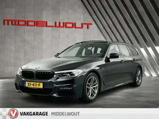 BMW 5 Serie Touring 520i M-Sport Shadow Line Pano-dak/Leder/Camera/Memory