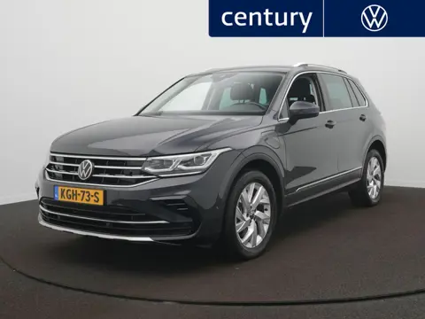 Volkswagen Tiguan 1.4 TSI eHybrid Life Business Automaat - Navigatie - IQ Light - ACC - Camera - Ach